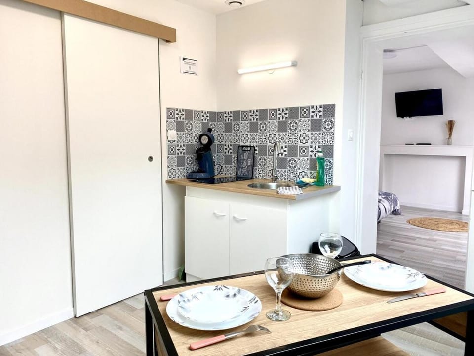 LeNova2 - Centre-ville - TV - WIFI Apartment in Calais