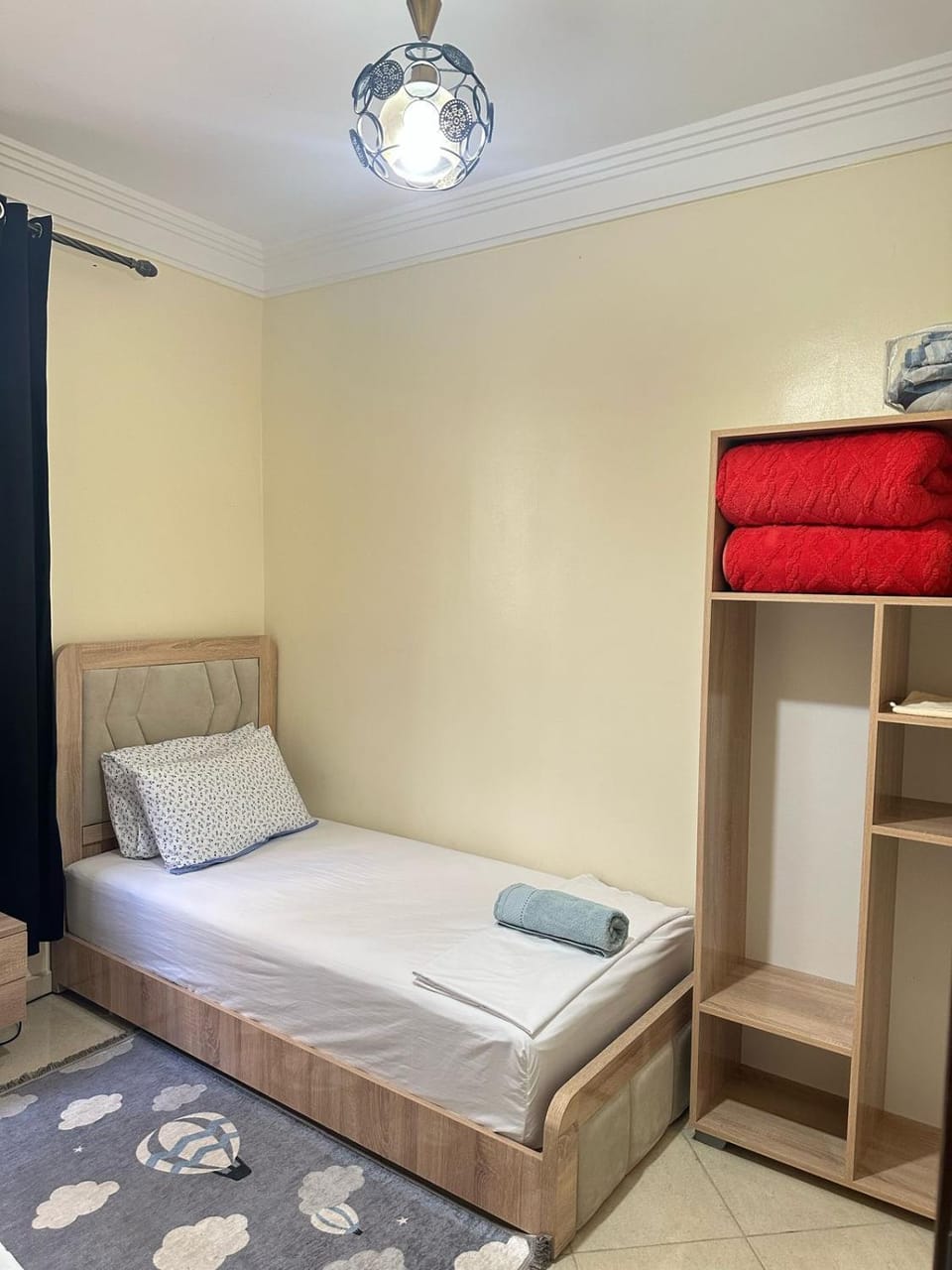Bed, Photo of the whole room, Bedroom, wardrobe