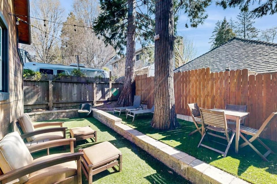 Heliotrope Hideaway House in Lake Arrowhead