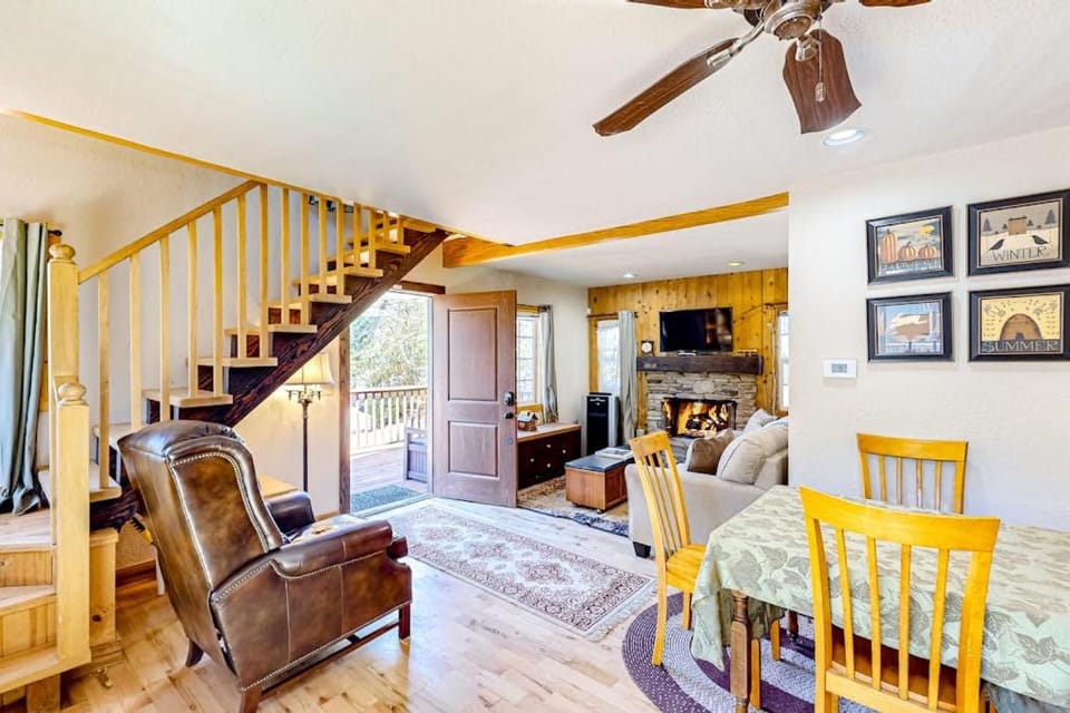Heliotrope Hideaway House in Lake Arrowhead