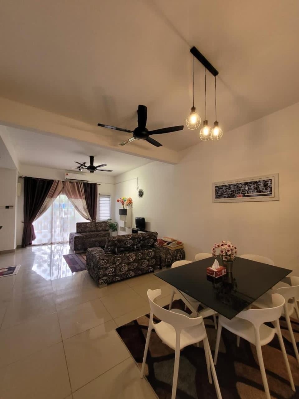 Andra Homestay KLIA,13 mins to KLIA ,Self Check-in,Free WiFi & Parking,Family Friendly House in Negeri Sembilan, Malaysia