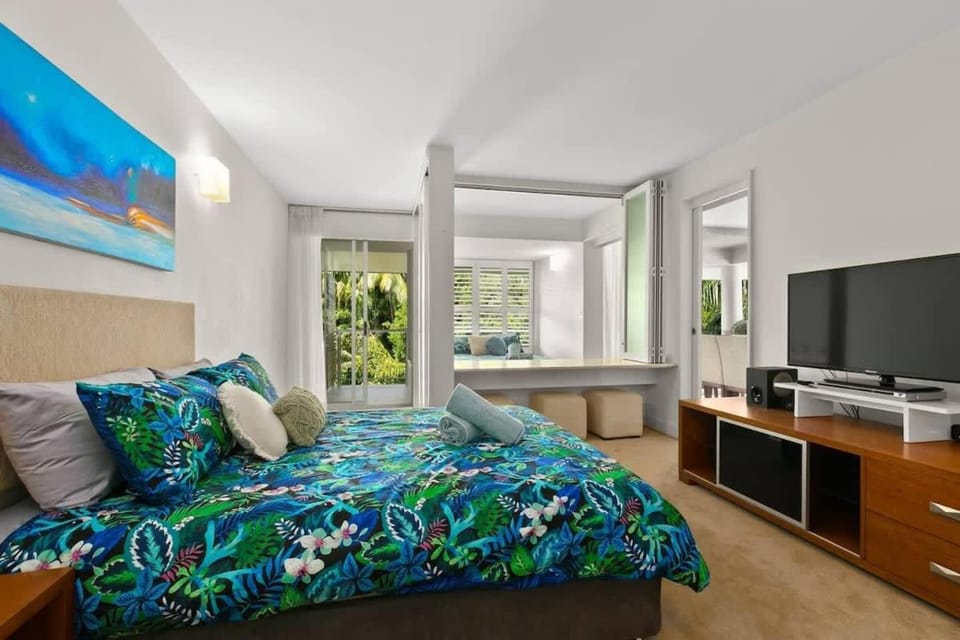 Drift into Paradise - Exceptional Resort Living Apartment in Palm Cove
