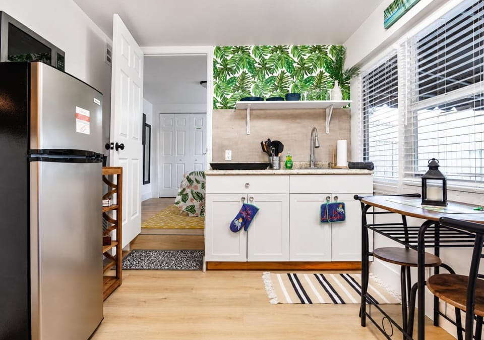 Kitchen or kitchenette, Dinner