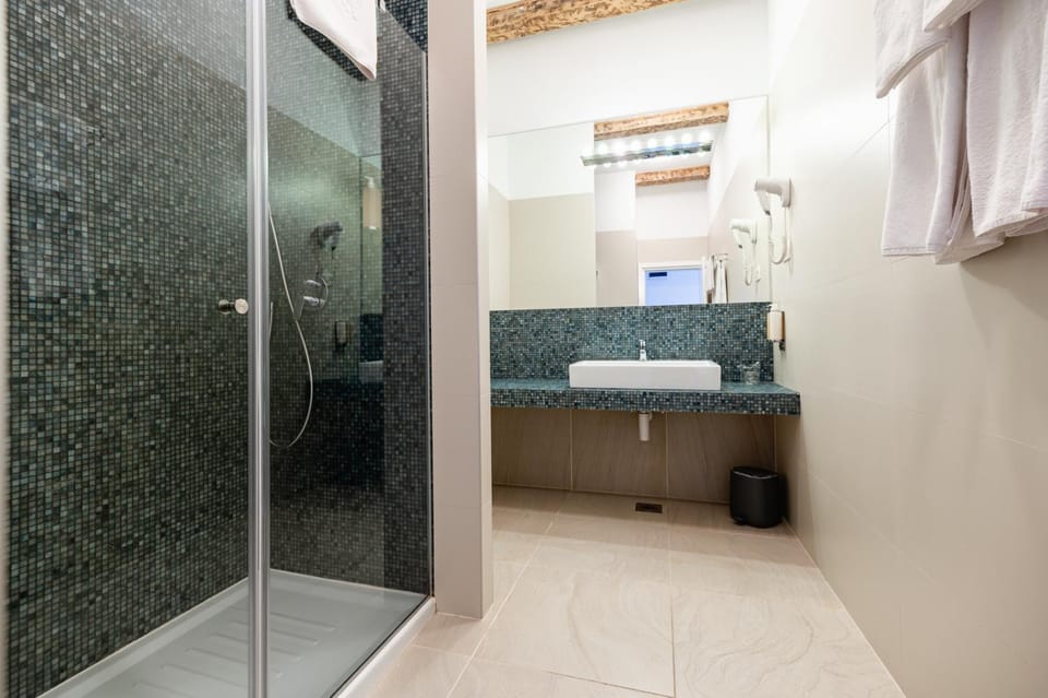 Shower, Bathroom, Bath