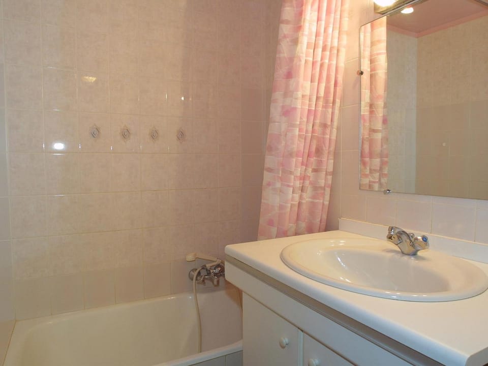 Charmant Appt aux Gets: Terrasse, 4 pers, Proche Pistes et Centre, Animaux Bienvenus - FR-1-671-29 Apartment in Les Gets