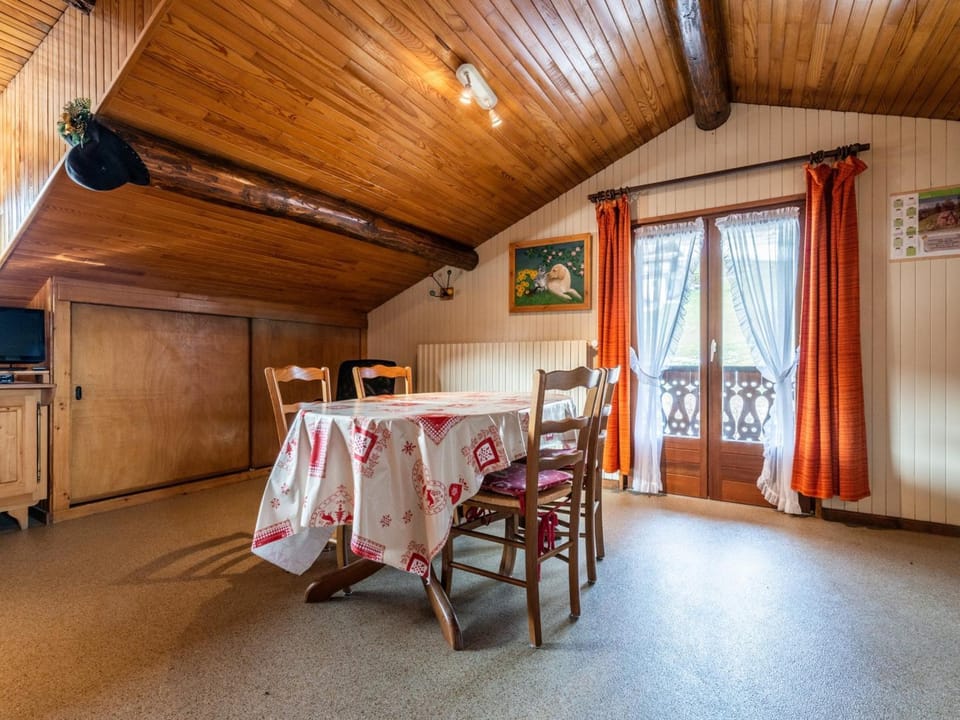 Appartement cosy avec WiFi, parking privé et animaux admis - FR-1-671-18 Apartment in Les Gets