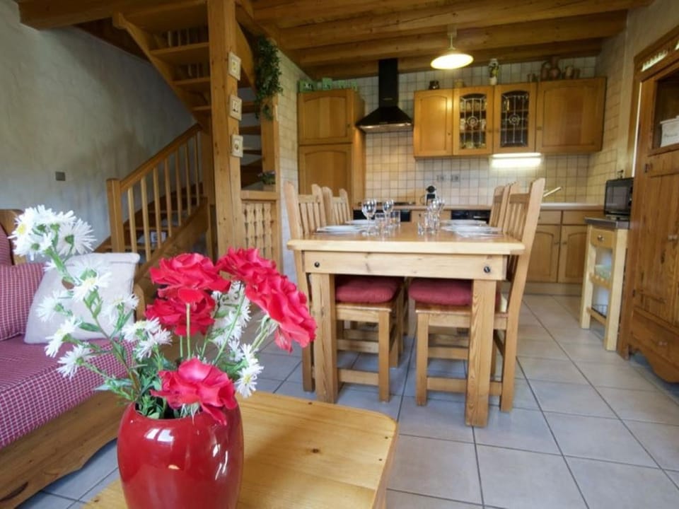 Chalet confortable avec sauna, Wi-Fi et parking privé - FR-1-671-21 Chalet in Les Gets