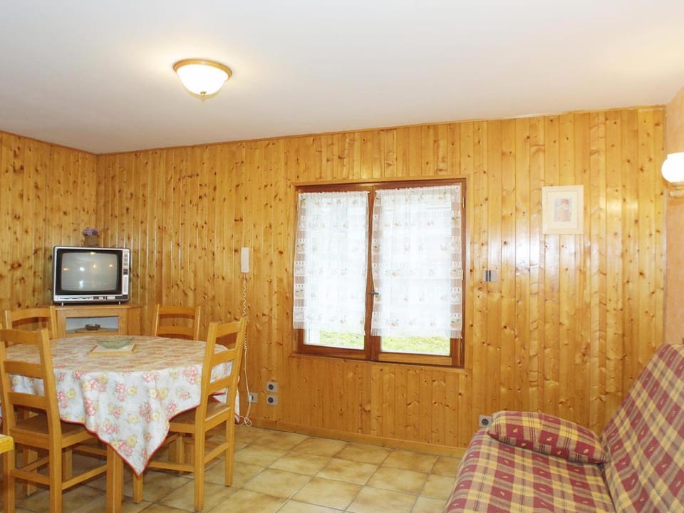 Studio cosy, 3 pers, centre Les Gets, Wi-Fi, parking, proche télécabines, non fumeur. - FR-1-671-90 Cabin in Les Gets