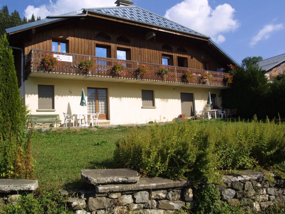 Studio cosy, 3 pers, centre Les Gets, Wi-Fi, parking, proche télécabines, non fumeur. - FR-1-671-90 Cabin in Les Gets