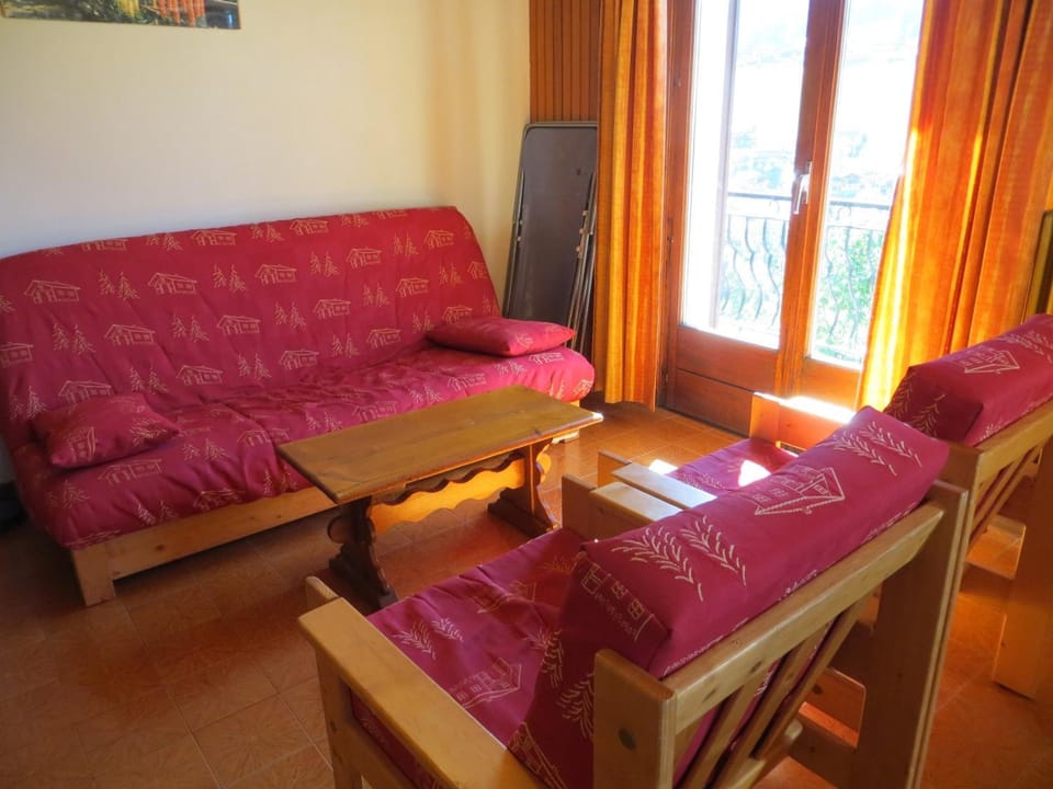 Appartement 2 chambres avec Wi-Fi, parking et animaux admis - FR-1-671-228 Apartment in Les Gets