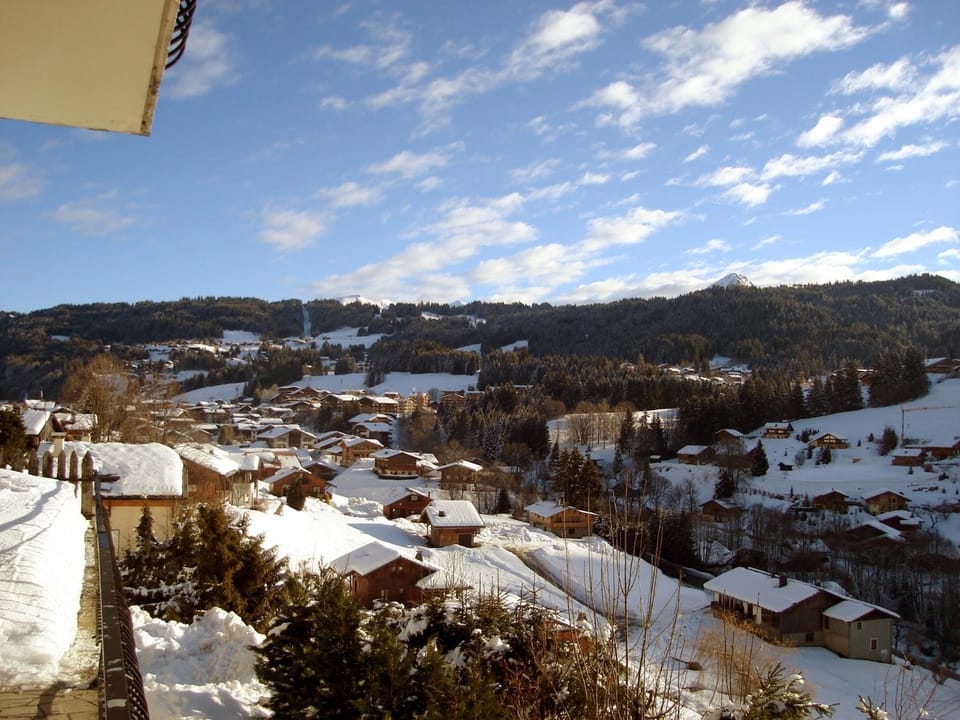 Appartement 2 chambres avec Wi-Fi, parking et animaux admis - FR-1-671-228 Apartment in Les Gets