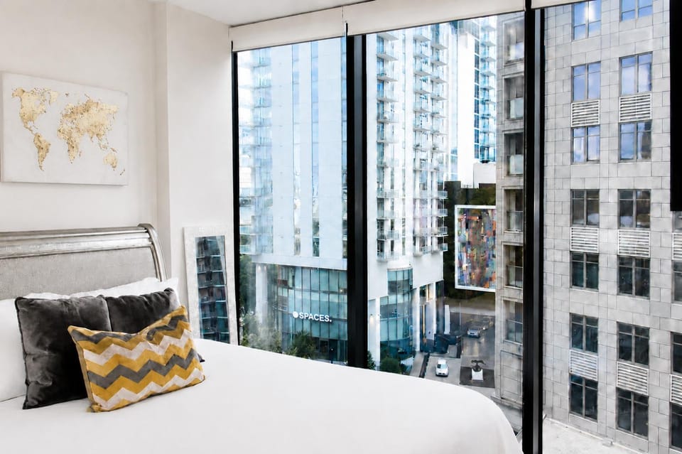 The Luxe City View Romantic Escape Apartment in Buckhead