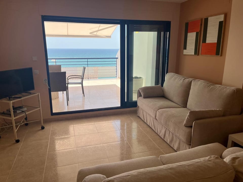 TV and multimedia, Living room, Sea view