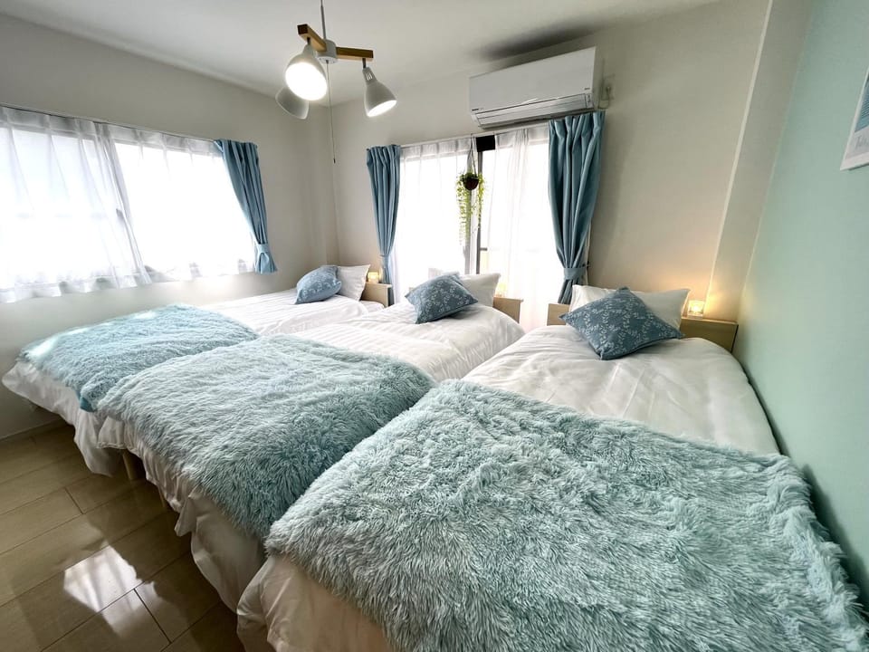 Bed, Bedroom, air conditioner