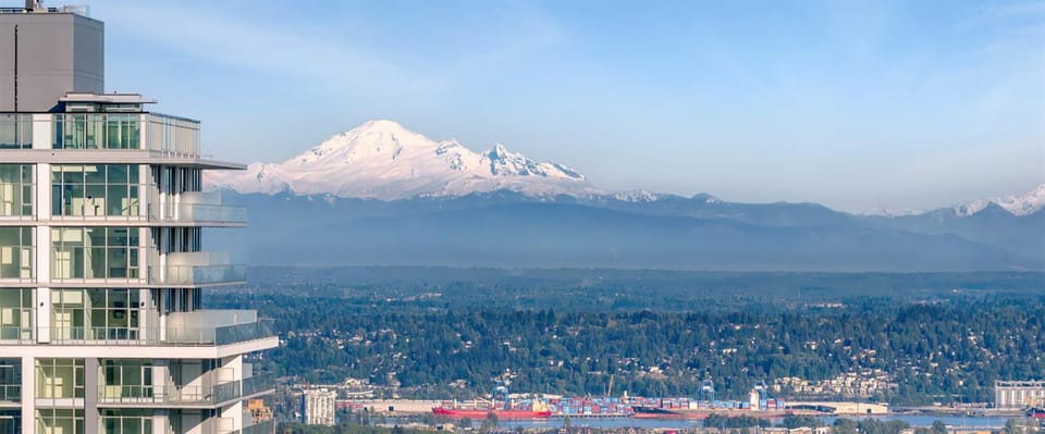 Pacific Sweet Place @Metro Apartment in Burnaby