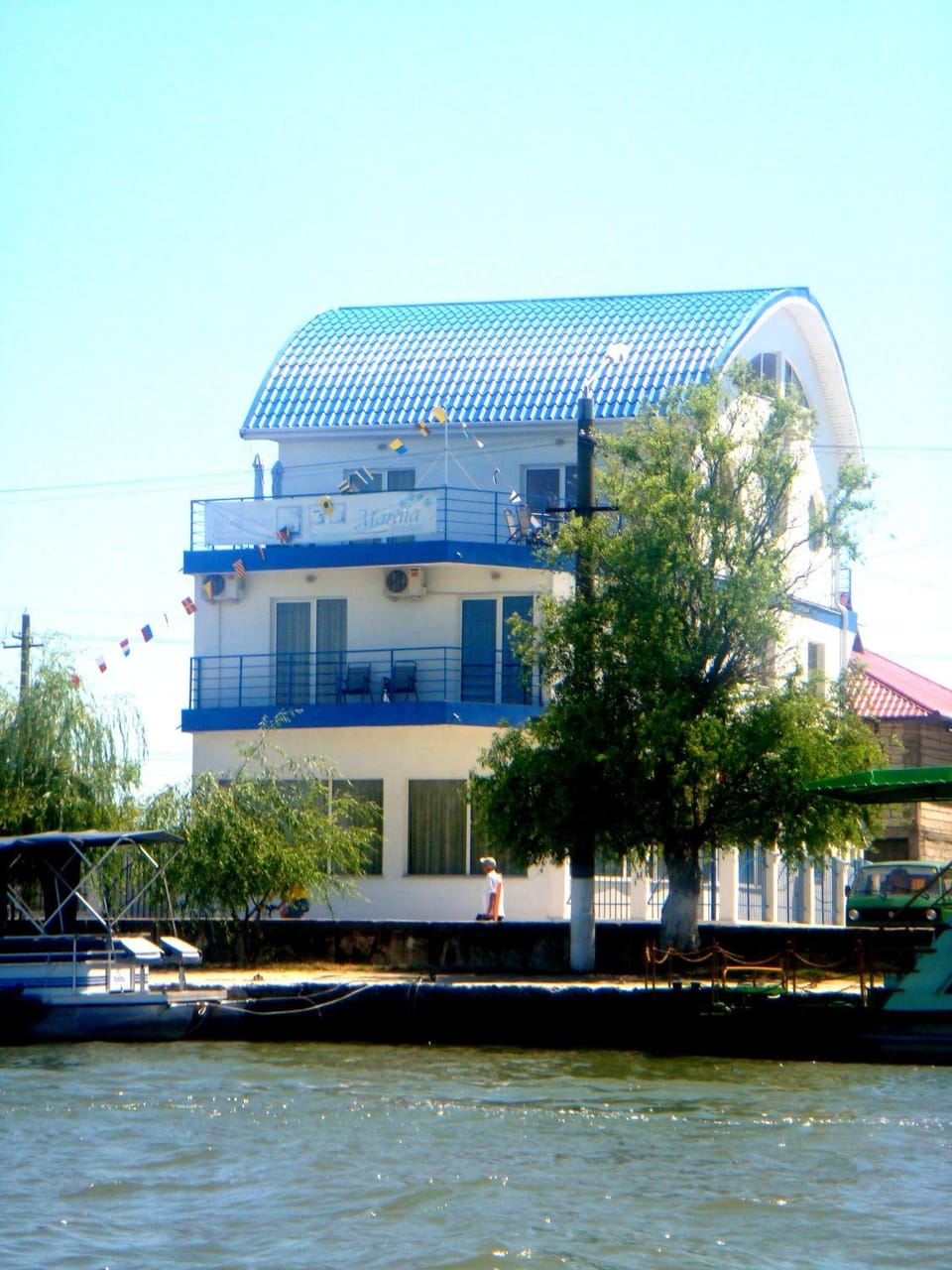 Facade/entrance, City view, River view, Sea view, Street view