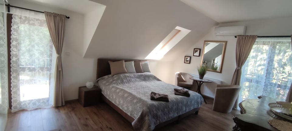 Balcony/Terrace, Photo of the whole room, Bedroom