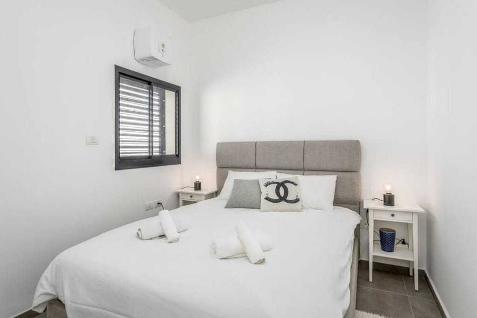 Bat Yam SEA VIEW 2BR/2Bath in New Building Apartment in Center District
