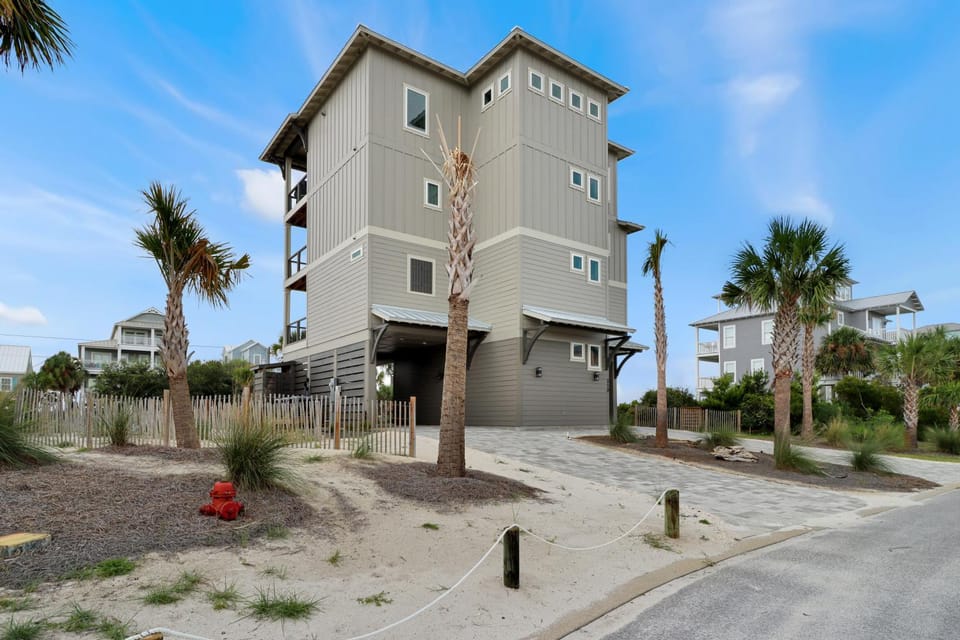 The Sea Life by Pristine Property Vacation Rentals House in Florida