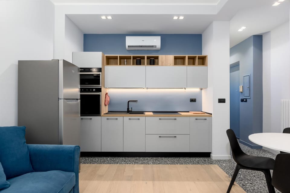 Kitchen or kitchenette, Living room, Seating area, Dining area, minibar, pet friendly, stove, toaster, air conditioner