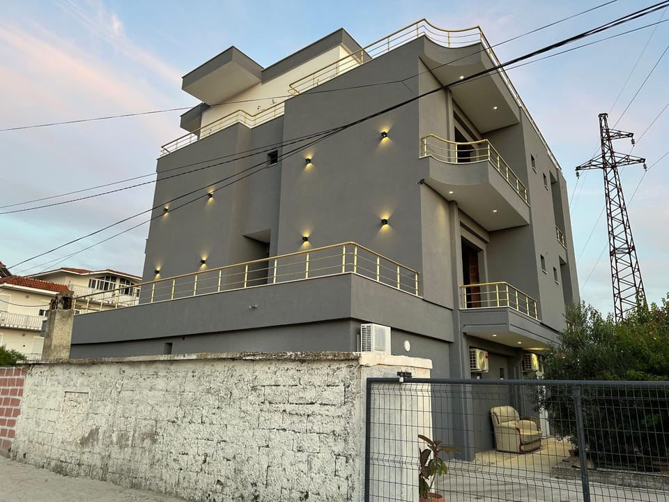 Mico's Apartments Apartment in Vlorë