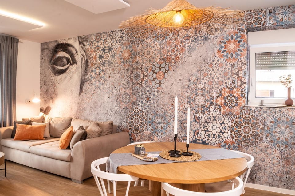 Living room, Seating area, Dining area