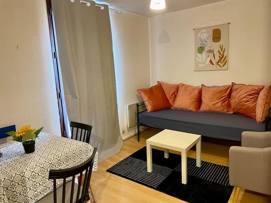 Appart T2 Cozy City Center Apartment in Pays de la Loire