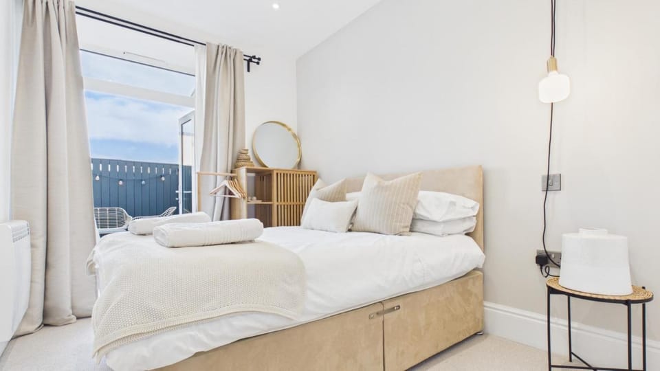 No 4 Croft House - Luxury 2 Bed Apartment - Tenby Apartment in Wales