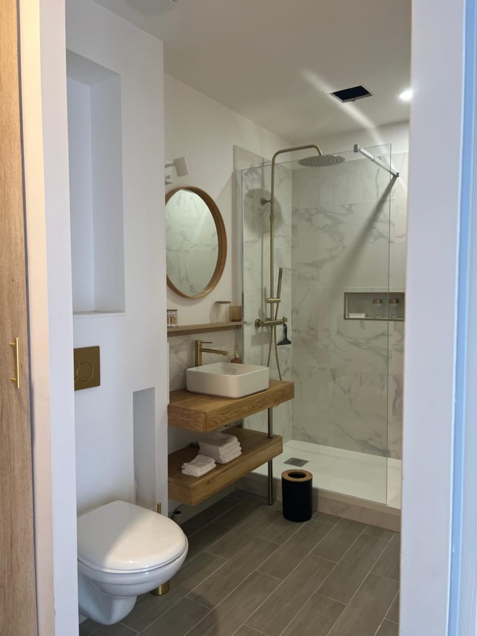 Toilet, Bathroom