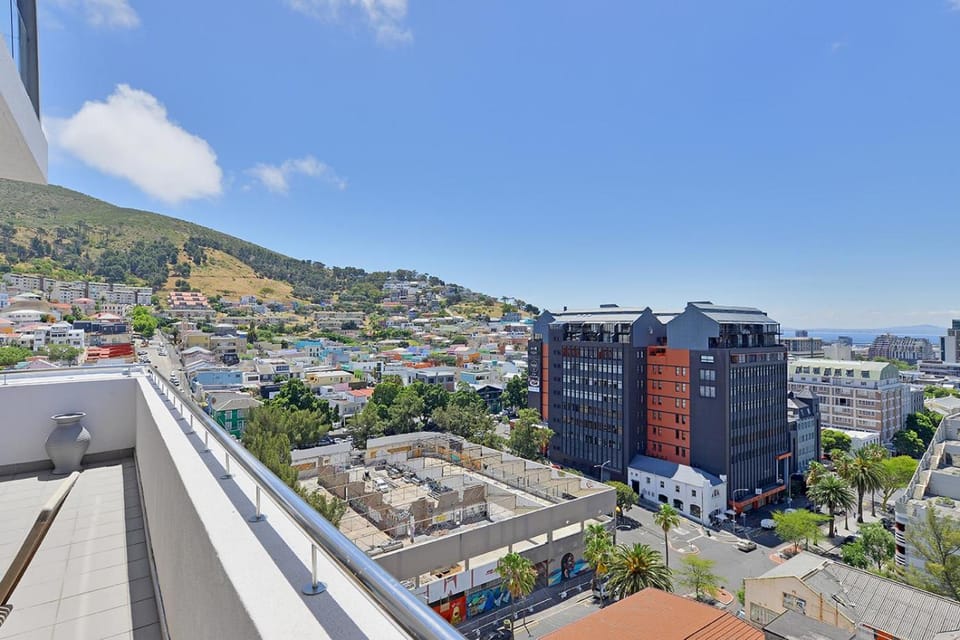 Bird's eye view, Street view