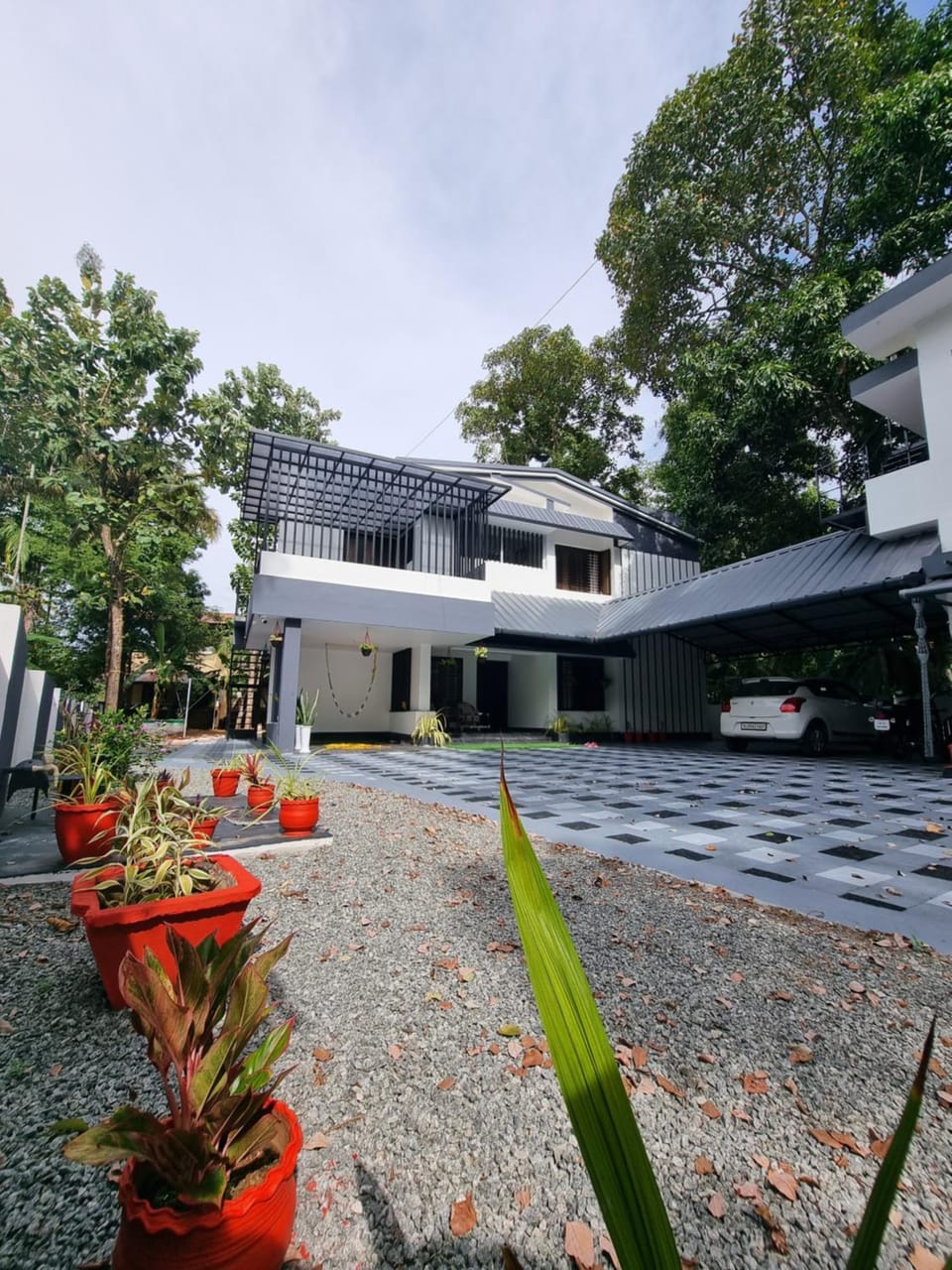 Property building, Day, Garden, Garden, Garden view
