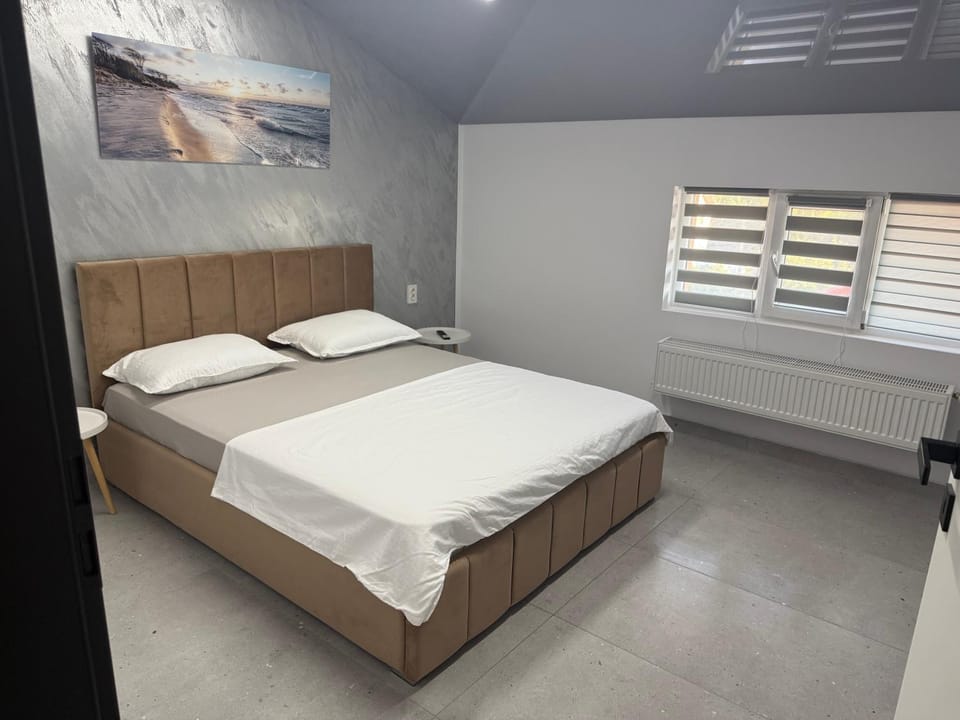 Sipotul Apelor Apartment in Romania