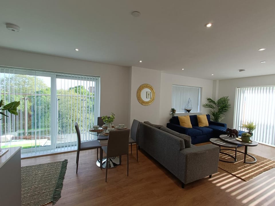 Living room, Seating area, Dining area