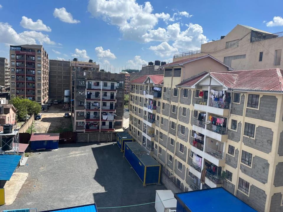 Property building, Neighbourhood, Location