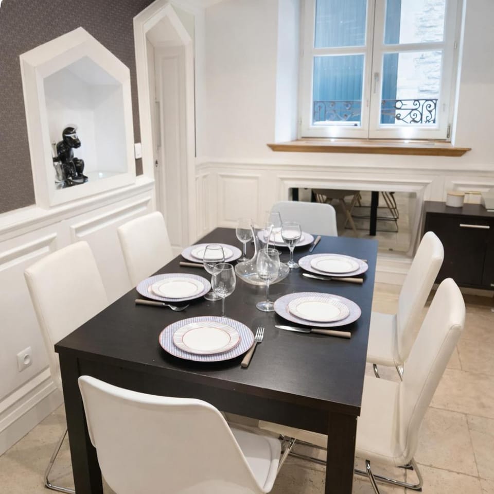 Logement Moderne & Spacieux au cœur de CAEN Apartment in Caen