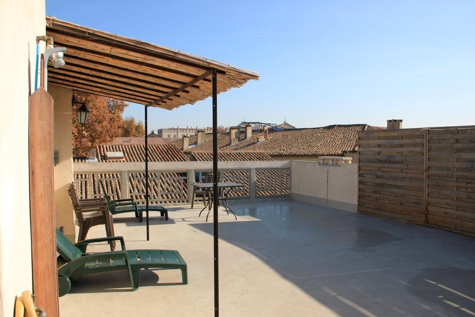 Property building, Balcony/Terrace