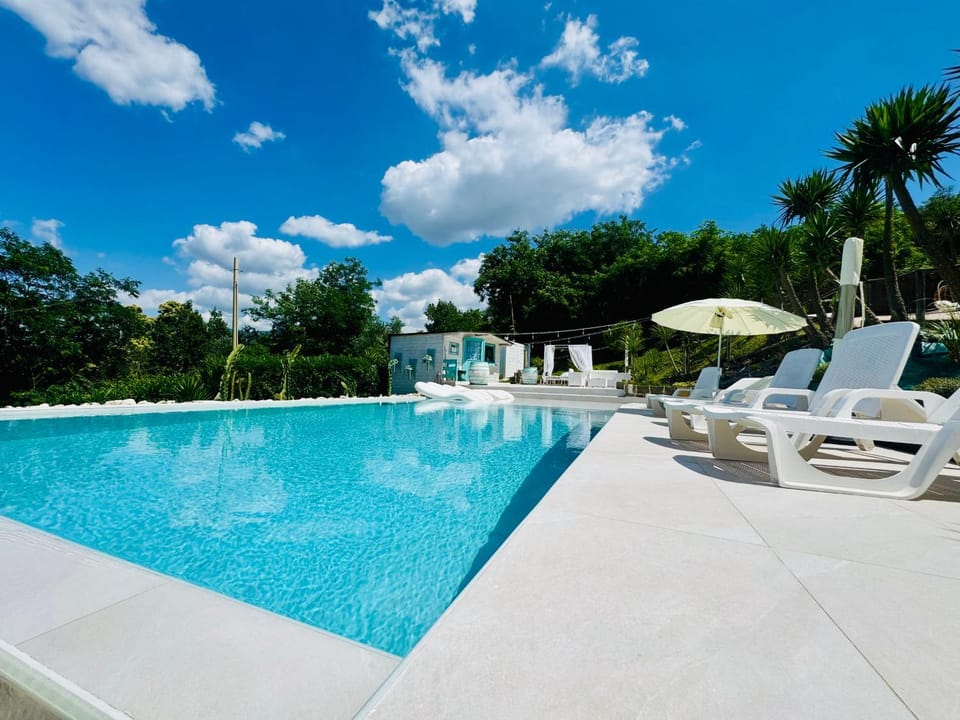 La Cascina Scalera per il tuo relax con piscina sauna ed Idromassaggio House in Campania
