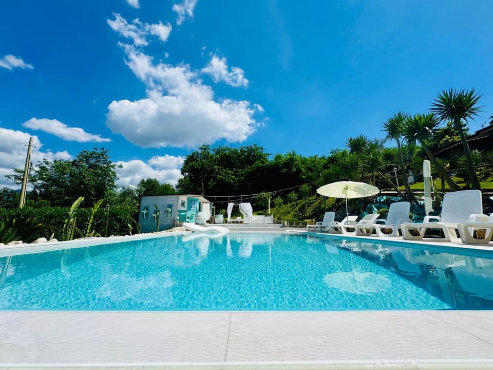 La Cascina Scalera per il tuo relax con piscina sauna ed Idromassaggio House in Campania