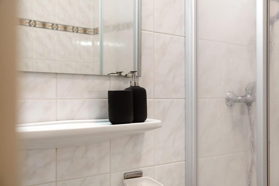 Bathroom, Living room