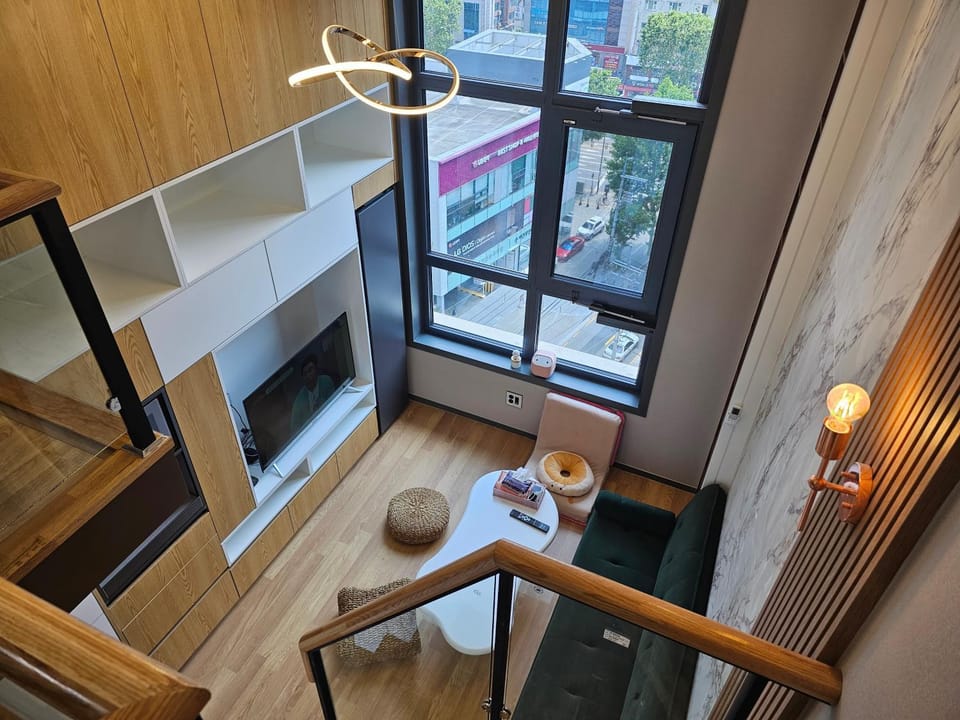 TV and multimedia, Living room, hair dresser