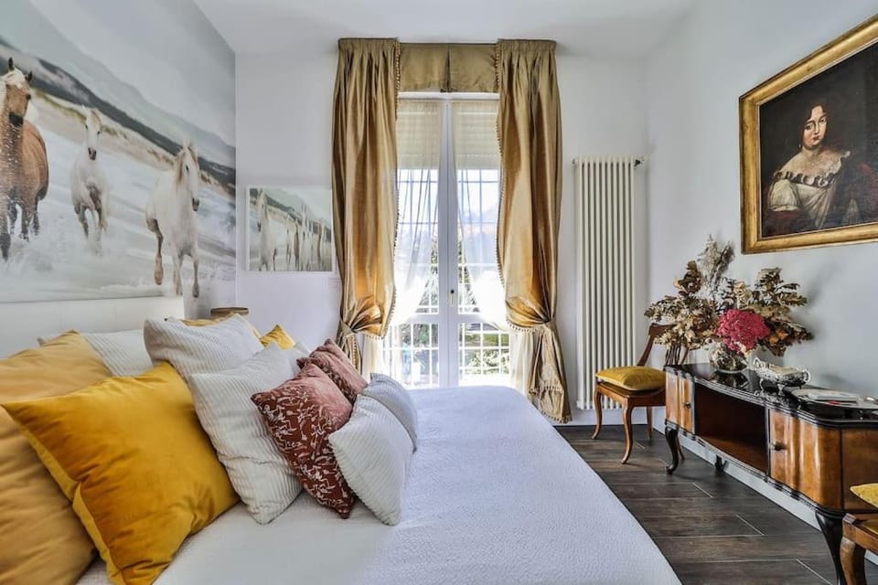 Bologna Luxe Haven Apartment in Bologna