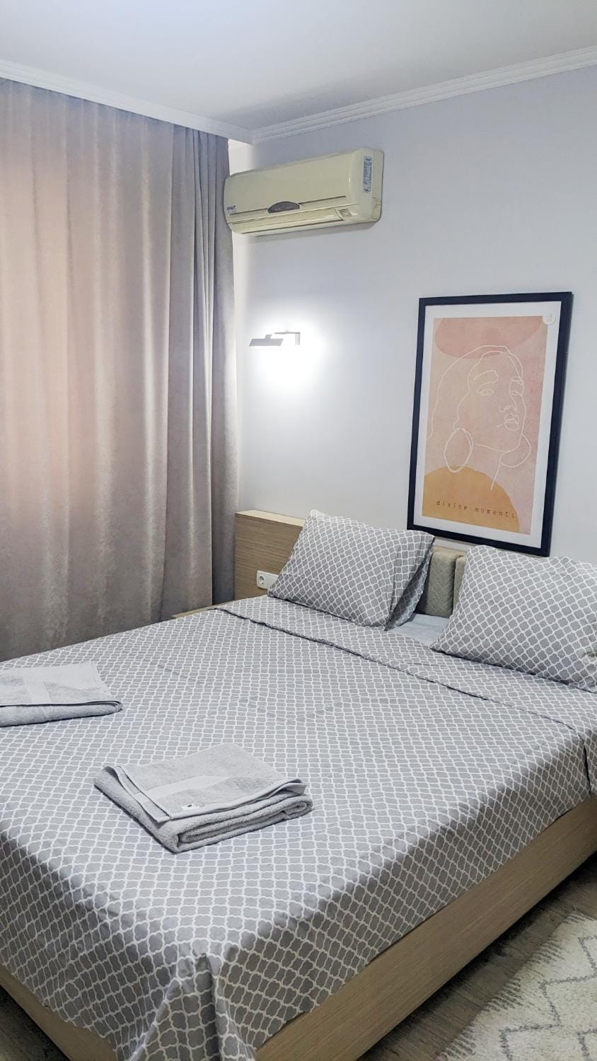Bed, Photo of the whole room