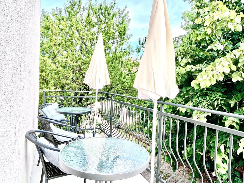 Day, Garden, View (from property/room), Balcony/Terrace, Garden view