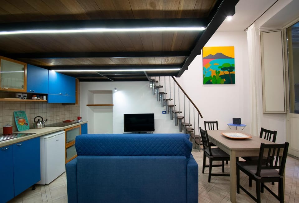 Kitchen or kitchenette, Living room, Seating area