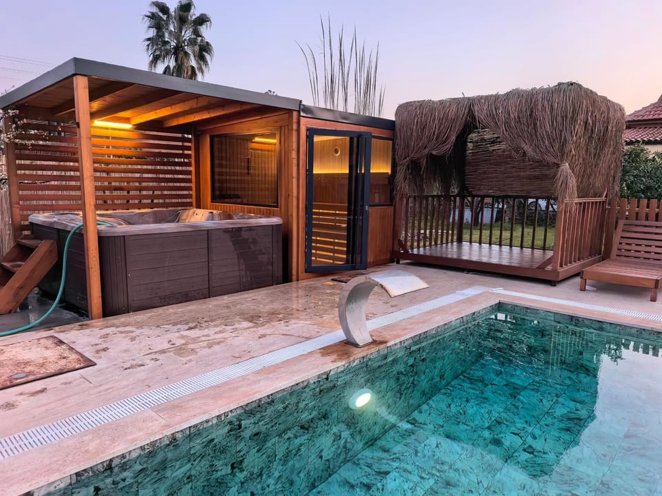 Lüks Villa Kaktüs Özel Havuz, Sauna & Jakuzi & Kano Villa in Muğla Province