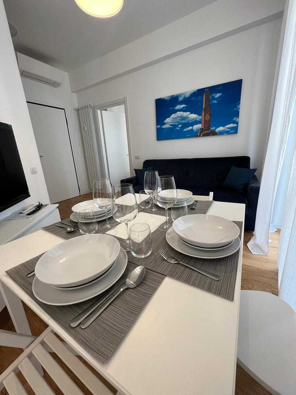 Piazza Dante 9 Genoa Center Town Apartment in Genoa