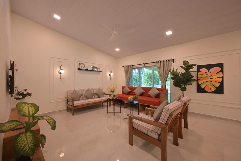 TV and multimedia, Living room, Seating area