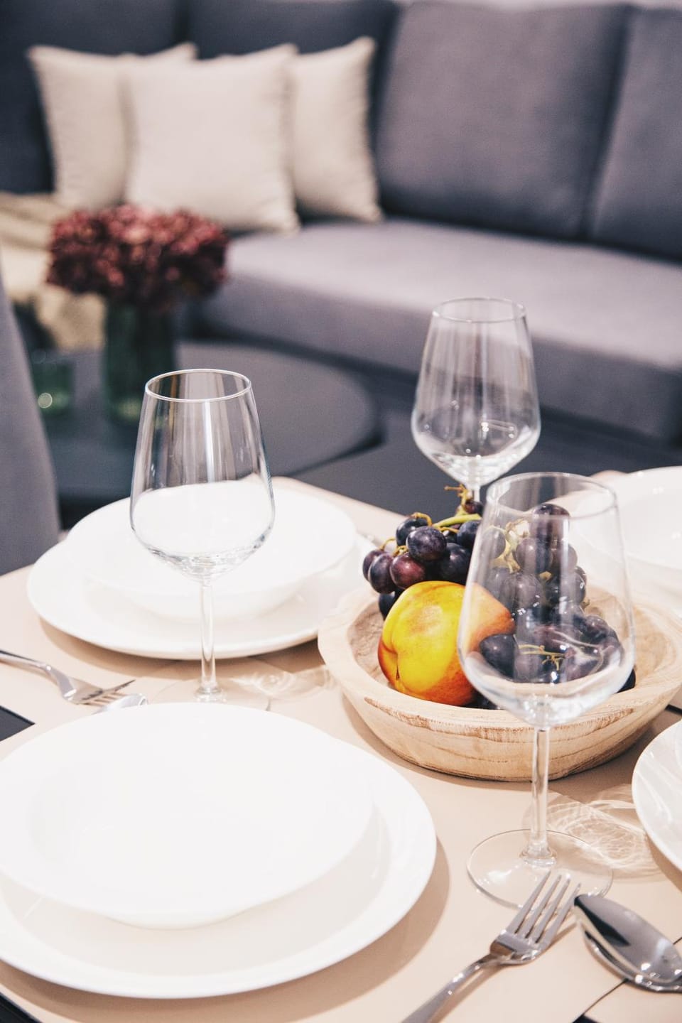 Living room, Food and drinks, Dining area, Food