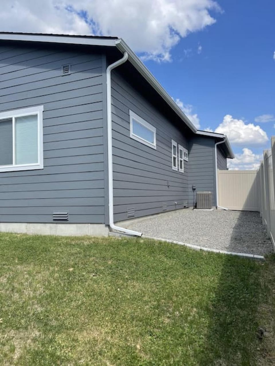 Post Falls Hideaway New 4 Bedroom Home Short Term House in Post Falls