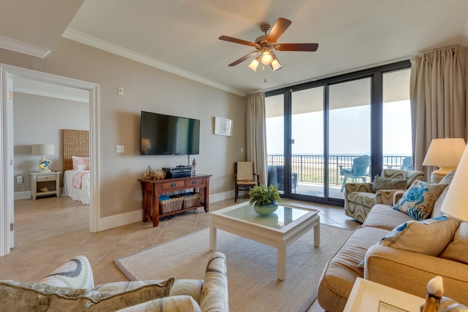 Dauphin Island Condo in Holiday Isle with Balcony! House in Dauphin Island